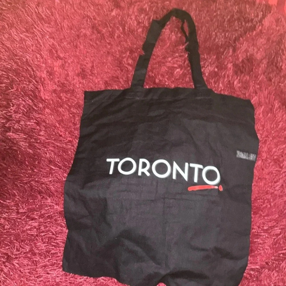 Vintage style Toronto scripted blackTote Bag T-shirt set - Picture 3 of 15